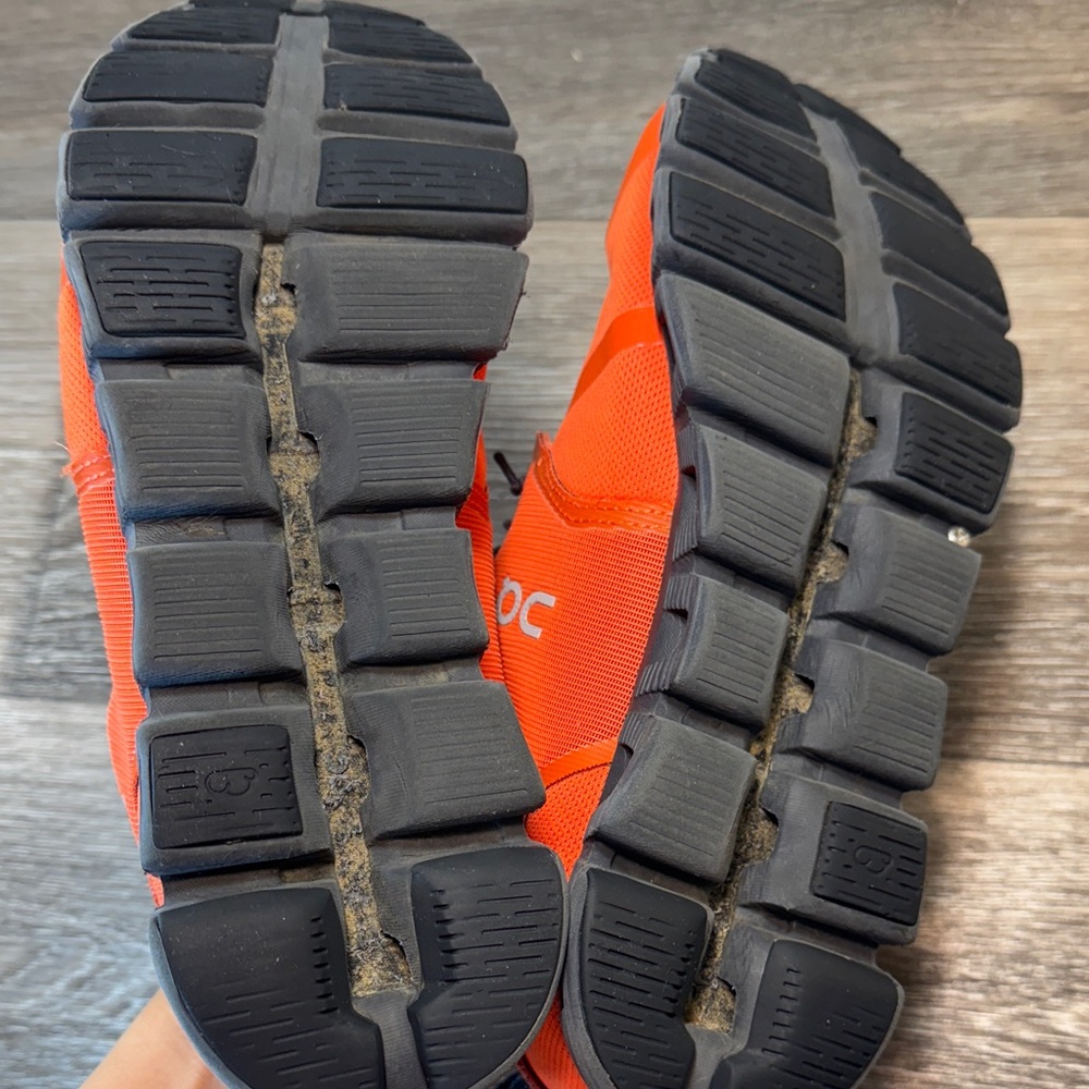 On Cloud Orange Athletic Running Shoes woman’s 10,5 (j117) - Picture 7 of 8